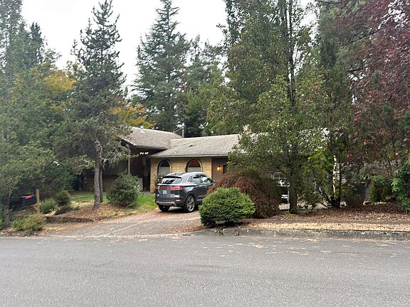 2nd image of 1323 SW 10th Dr