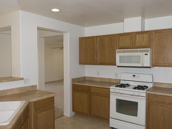 4th image of 15153 N Cutler Dr