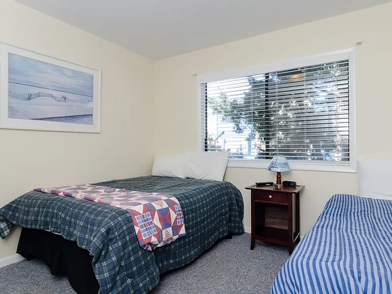 13 E Henderson St #2 — Photo 20