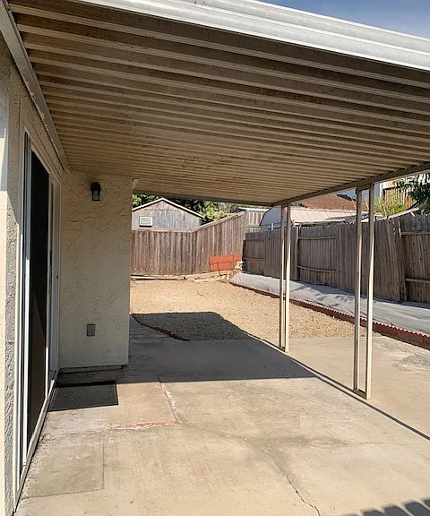 9005 Chart House St — Photo 16