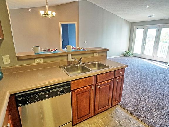 4th image of 3045 Westminster Dr APT 310