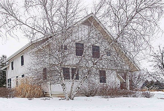 5th image of 4622 Lilac Ln N