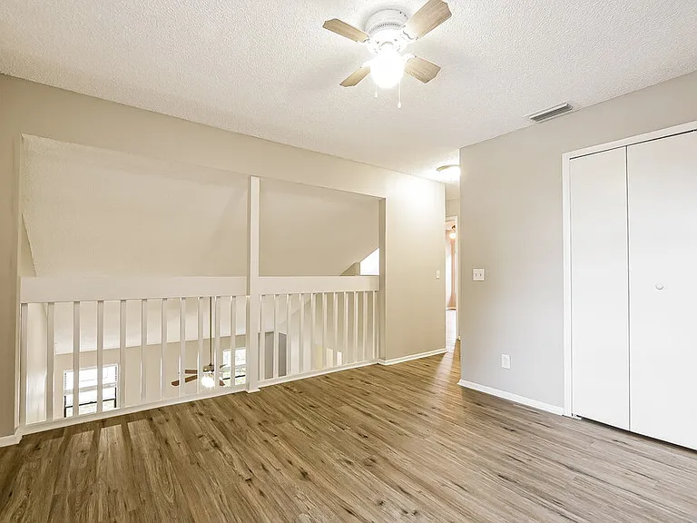 1226 Creekbottom Cir — Photo 14