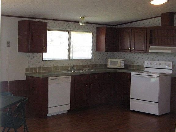 2nd image of 602 SW Gainer Dr