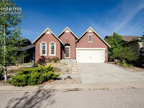 8122 Winding Passage Dr, Colorado Springs, CO 80924