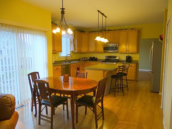 2nd image of 12829 S Summerhouse Dr