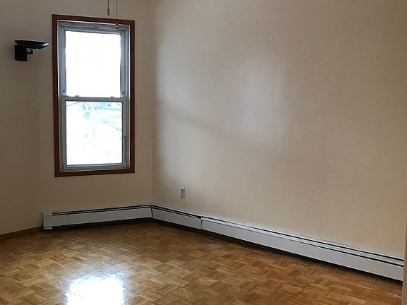 2nd image of 10400 Lefferts Blvd #2