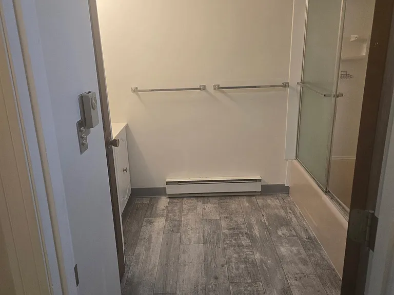 1155 Islington St #3 — Photo 8