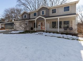 1031 Fairlawn Ave, Libertyville, IL