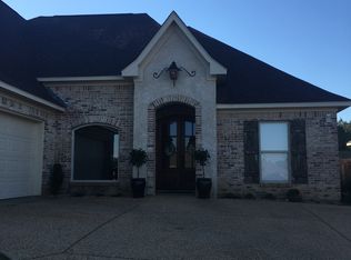 400 Copper Ridge Dr, Florence, MS 39073