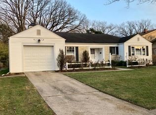 839 Indian Rd, Glenview, IL 60025