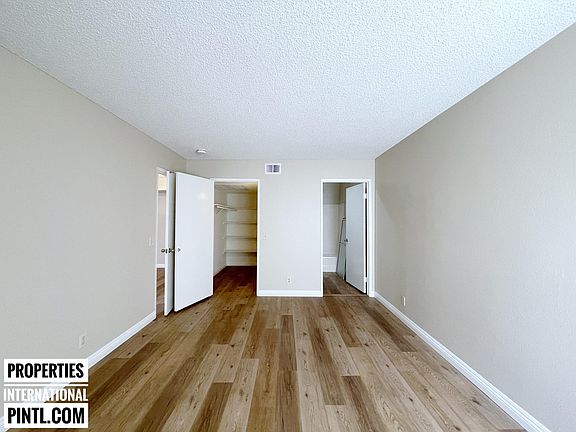 3rd image of 2345 Merton Ave APT 108