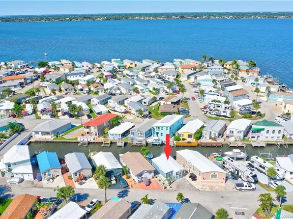 142 Nettles Blvd, Jensen Beach, FL 34957