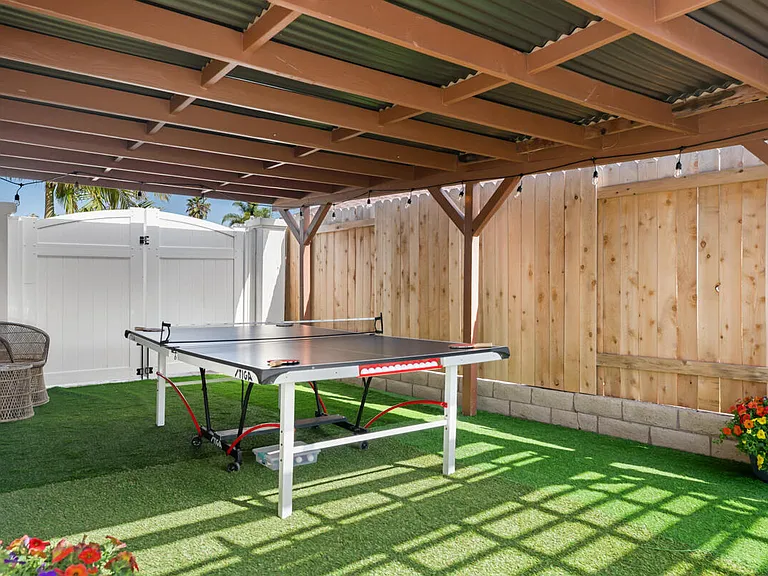 115 Brandon Dr — Photo 33