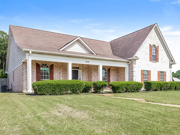 7838 Alexanders Crossing Dr — Photo 4