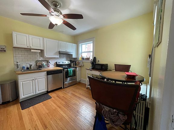 5th image of 58 Verplanck Ave #2