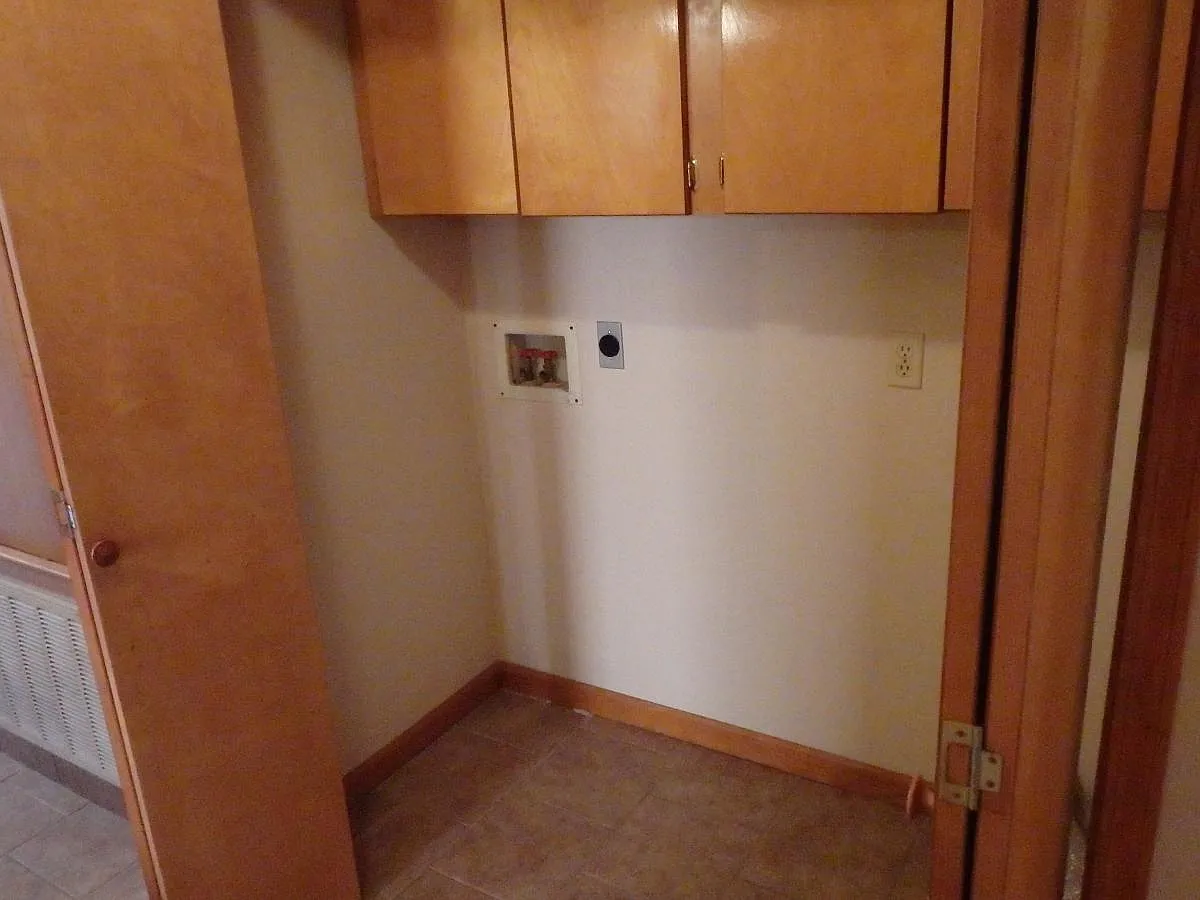 2 bed, 960 sqft, $800 — Photo 2