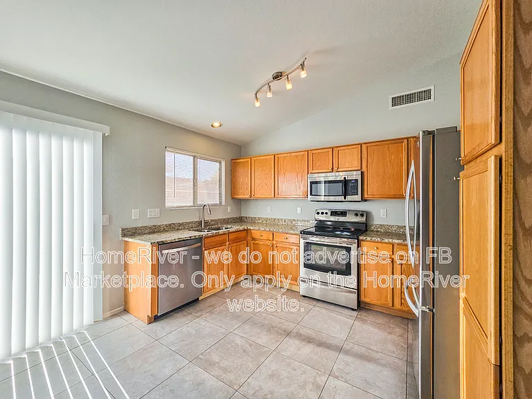 30580 N Maple Chase Dr — Photo 9