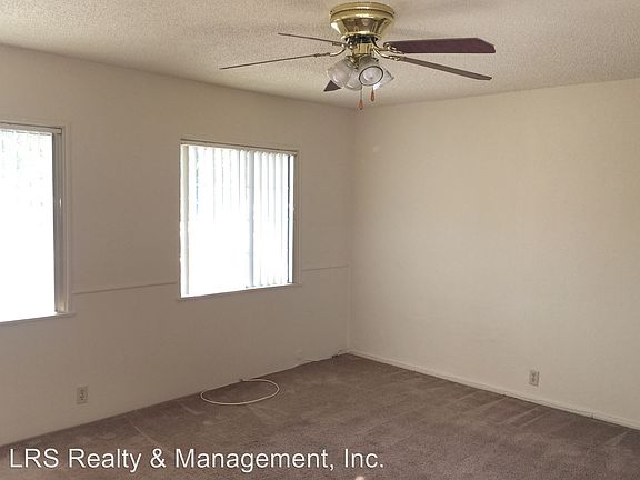 2nd image of 10639 Lind Ave