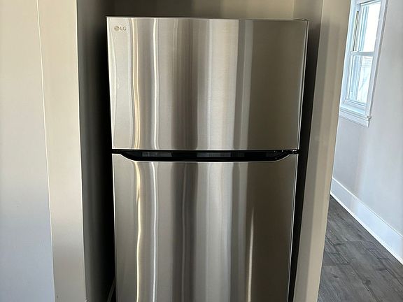 4th image of 1050 Bullock Ave Floor 3
