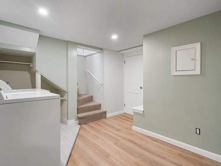 15 Temple Rd — Photo 15
