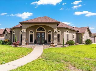 7514 E Lake Dr, Corpus Christi, TX 78414