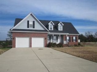 6960 Glynn Mill Farm Dr, Fayetteville, NC 28306