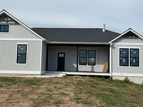 617 Canfield Cove Cir, Traverse City, MI 49685
