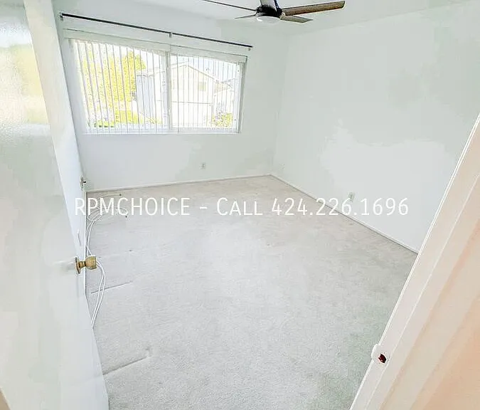 23821 Stanhurst Ave — Photo 27