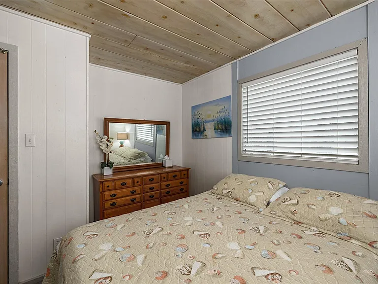 2615 Gulf Blvd #NW — Photo 14