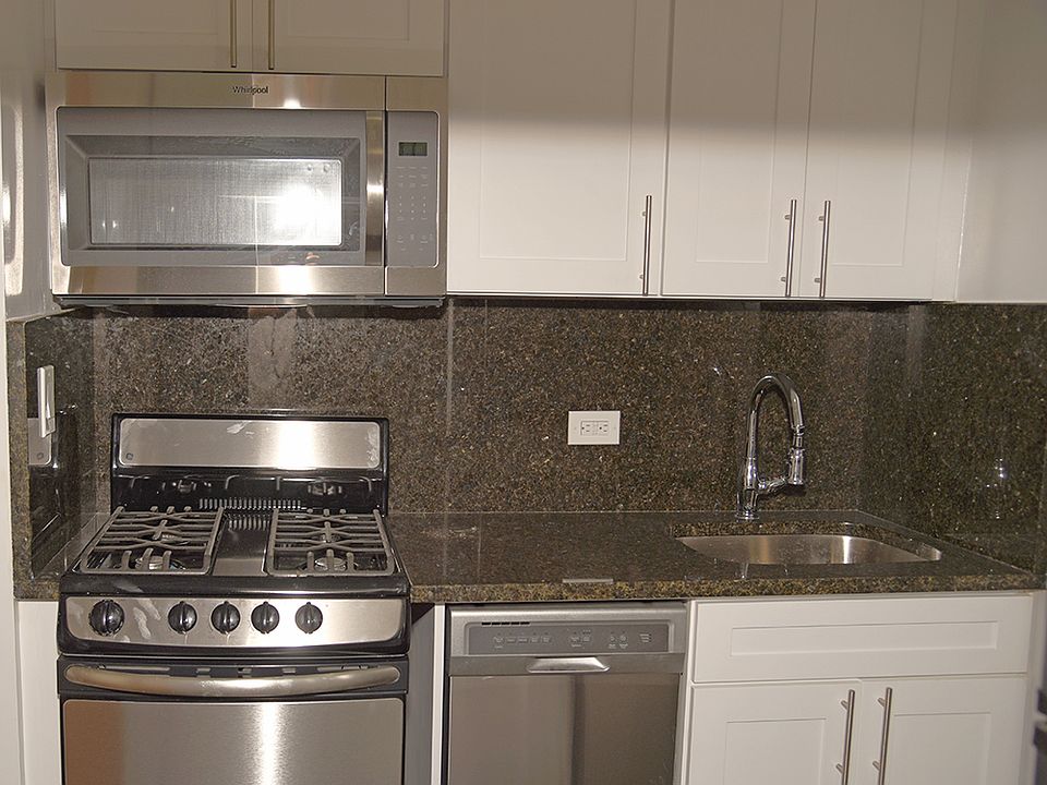1st image of 420 E 55th St APT 7L