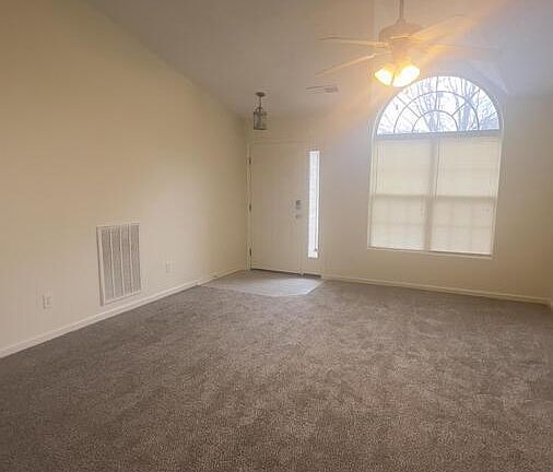 4th image of 3040 Prichard Dr