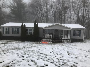 1184 Burnside St, Oak Hill, WV 25901