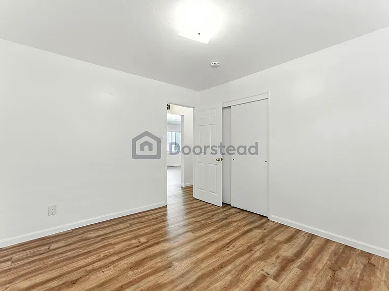 4339 Adeline St #B — Photo 33