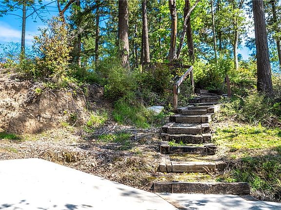 3rd image of 1440-1442 Ozette Dr