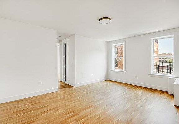 4th image of 58 Linden Blvd APT 4E