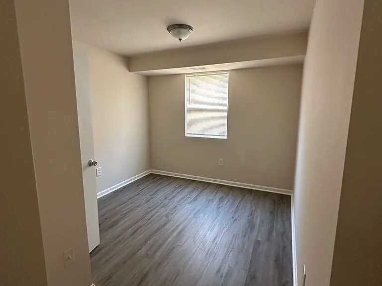 706 Brandywine St SE #302C — Photo 9