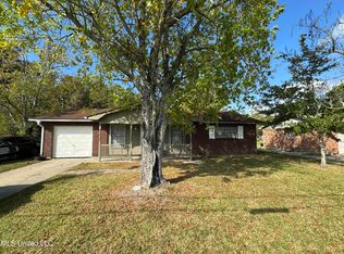 3407 Kimberly Dr, Moss Point, MS 39563