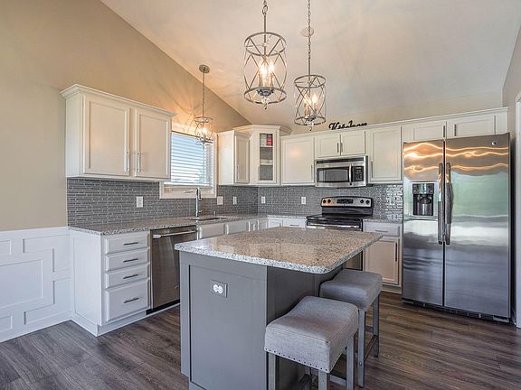 5th image of 7124 Hartman Dr SE