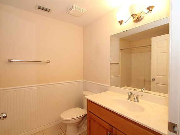 4th image of 2005 Mariposa Vista Ln #3107