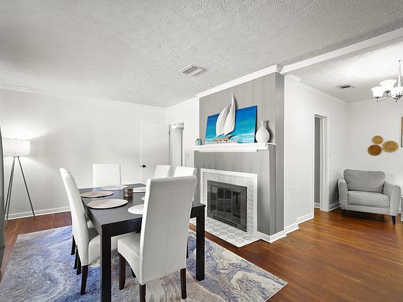 Enter into the dining room.