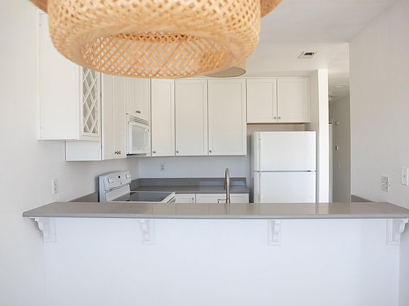 4th image of 681 Diamond Way Unit 243-1