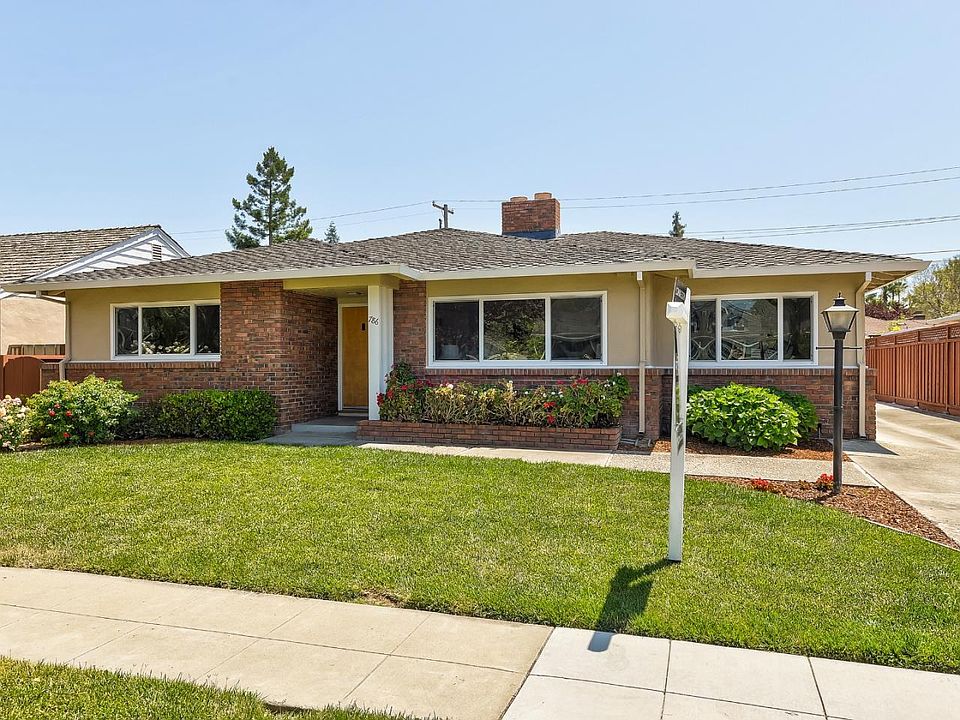 1st image of 786 Camino Dr