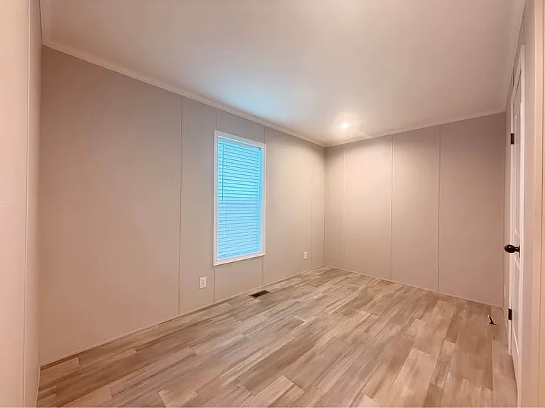 29800 Guilford Cir #435 — Photo 11