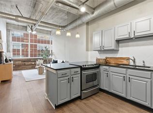 321 W 7th St APT 402, Kansas City, MO 64105