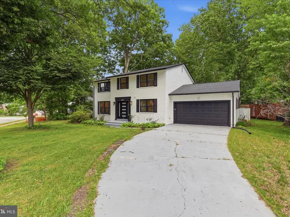 4773 Farndon Ct, Fairfax, VA 22032