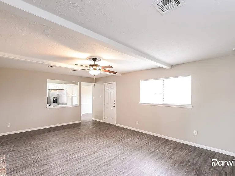 727 Cherry Valley Dr — Photo 6