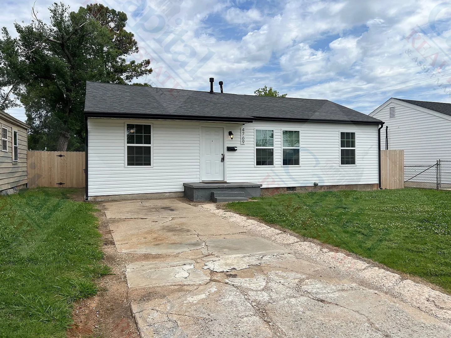Cozy 3 Bedroom — Photo 2