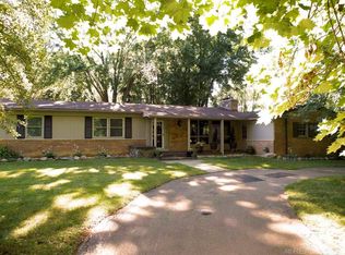 3414 Adams Rd, Troy, MI 48084