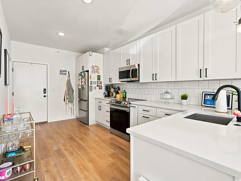 1729 Francis St #1 — Photo 8